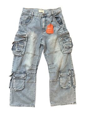 YoungLA Lightwash Cargo Jeans Size: Small NWT